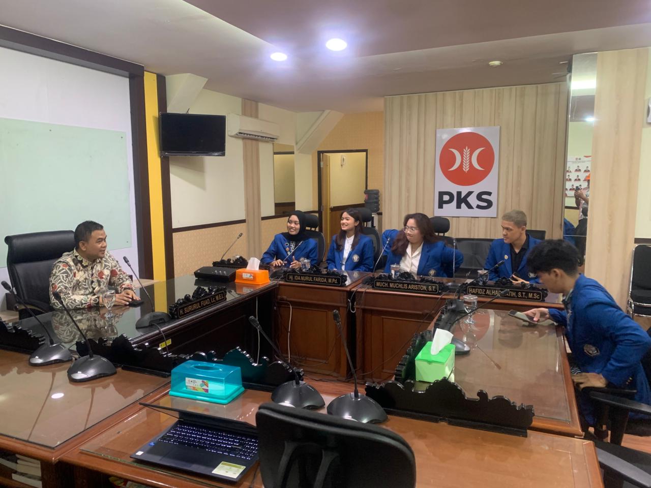 Terima Mahasiswa HI Undip, Sururul Fuad Bedah Strategi dan Pendidikan Politik PKS