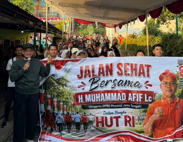 Peringati HUT Ke-81 RI, Anggota DPRD Jateng Muhammad Afif Ajak Warga Gedawang Perkuat Persatuan Lewat Jalan Sehat